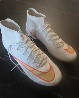 Scarpe da calcio Nike per ragazzino n. 40