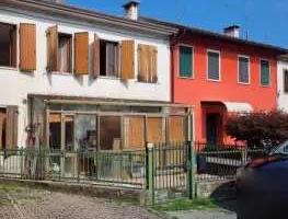 Porzione di casa a Trissino (VI)