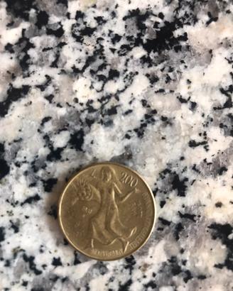 Rara moneta 200 lire