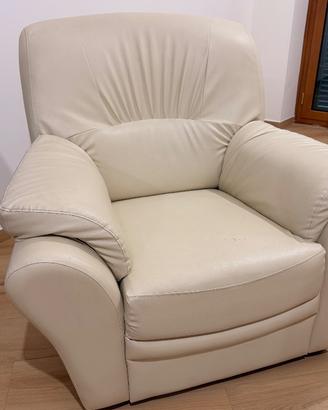Poltrona beige in pelle