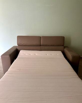 Divano letto in similpelle