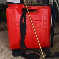 pompa a spalla per trattamenti