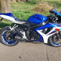 SUZUKI GSX-R 600