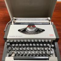 Macchina da scrivere Olympia Traveller de Luxe