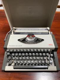 Macchina da scrivere Olympia Traveller de Luxe