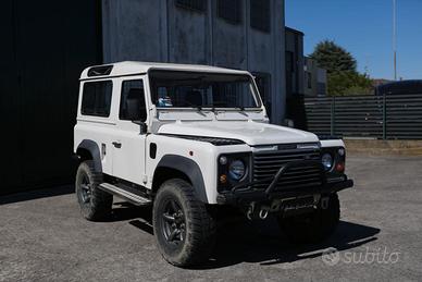 Land Rover Defender 1996