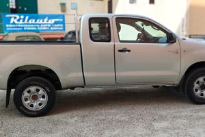 Toyota Hilux 2.5 D-4D 4WD Extra Cab PICK UP
