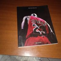 Libro sulla vita di Michael Jordan