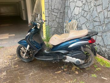 Piaggio Beverly  250
