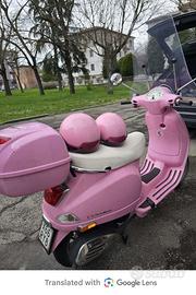 Vespa 50 Notte Rosa