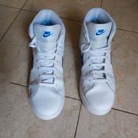 NIKE Court Royale 2 Mid