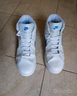 NIKE Court Royale 2 Mid