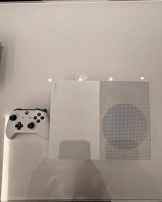XBOX ONE S 1TB