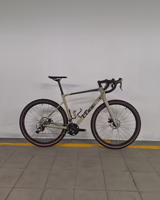 Gravel Cube Nuroad Pro– tubeless 45-revisionata