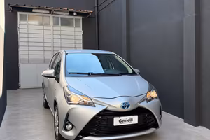 Toyota Yaris 1.5 Hybrid 5 porte Active