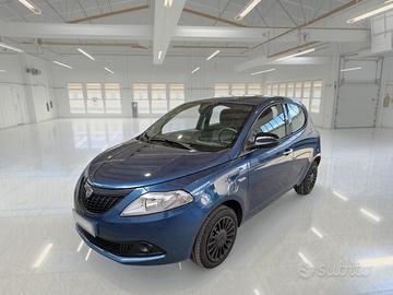 LANCIA YPSILON 1.0 FIREFLY 70 CV HYBRID SILVER 5 P