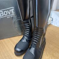 Stivali da moto Monte Bove, taglia 43, mai usati.
