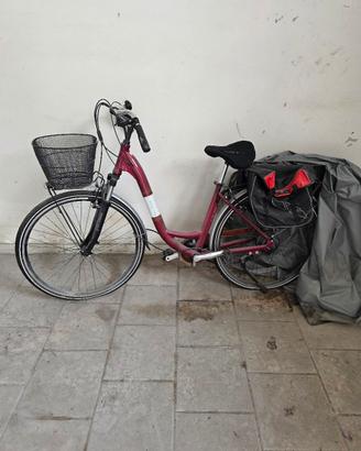 Bicicletta donna con pedalata assistita 