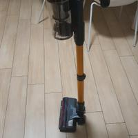 aspirapolvere V16 a batteria