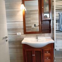Mobile bagno completo di lavandino