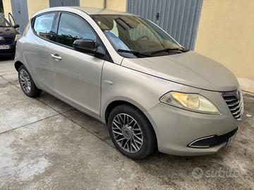 Lancia Ypsilon 1.3 MJT 16V 95 CV 5 porte S&S Silve
