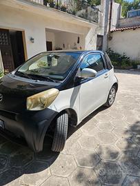 TOYOTA iQ - 2009