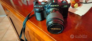 macchina fotografica yashica 