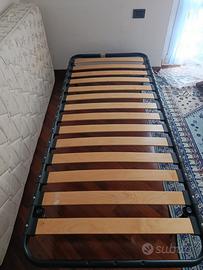 Letto singolo con rete a doghe