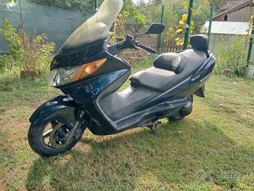 Suzuki Burgman 400 - 2005