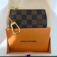 Louis Vuitton Pochette con catenella