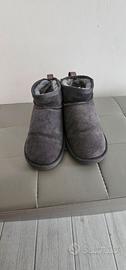 scarpe modello UGG
