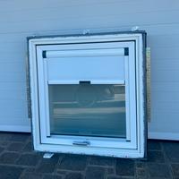 Finestre in pvc con annesse tendite oscuranti