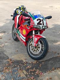 DUCATI 748 