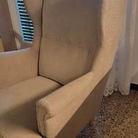 Poltrona beige stoffa comoda