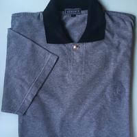 Polo VERSACE taglia L con bottone griffato e logo