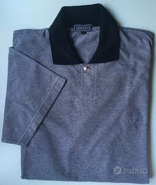 Polo VERSACE taglia L con bottone griffato e logo