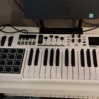 Keyboard controller M-Audio Code 25