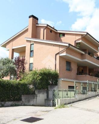 4 LOCALI A TERAMO