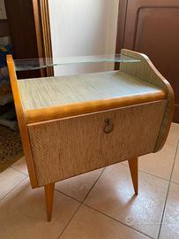 Comodino DA RESTAURARE