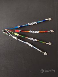 laccetti per cellulare con perline e accessori