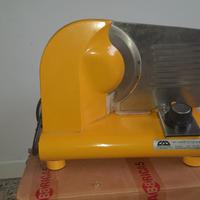 affettatrice elettrica CAD