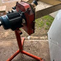 Mulino per macinare mais