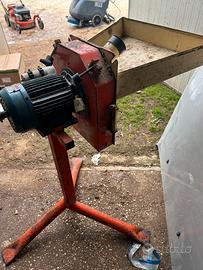 Mulino per macinare mais