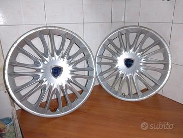 2 copricerchi ruota 15 Lancia Musa/ Ypsilon. 