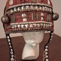 Antico copricapo tradizionale Akha