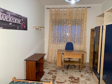 CAMERE SINGOLE ARREDATE PER STUDENTI/LAVORATORI