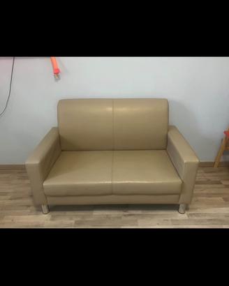 Divano 2 posto similpelle beige