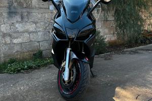Scooter Aprilia SRV 850