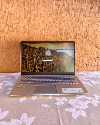 ASUS VivoBook S15, i7-8550U 16 GB RAM