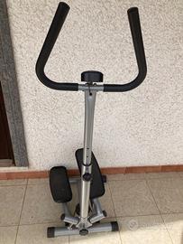 Stepper per home fitness con manubrio